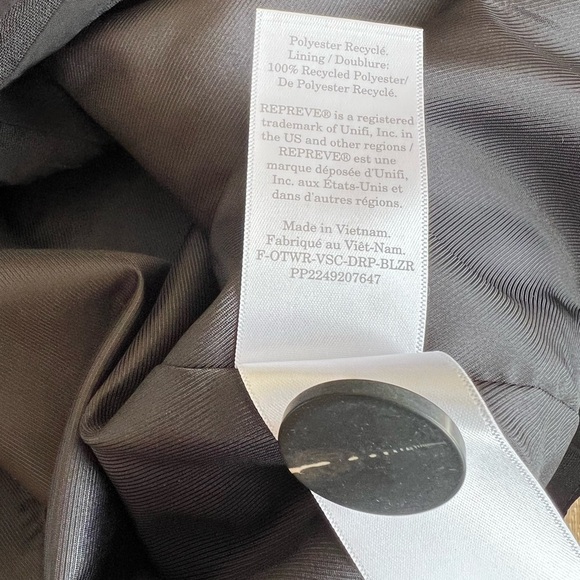 Donna Karan Wool Blend Double Breasted Tailored Stripe Blazer - Picture 10 of 10